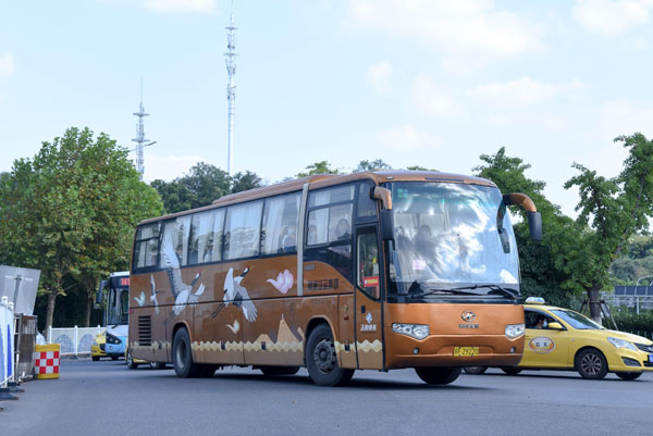 （深圳租大巴车）选用大巴租车应考虑哪些问题？